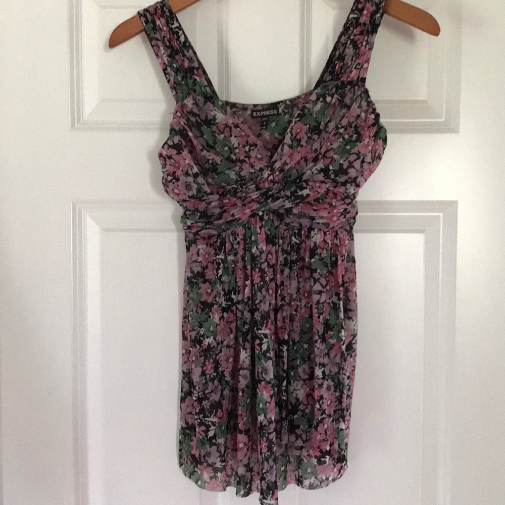 Express floral tank